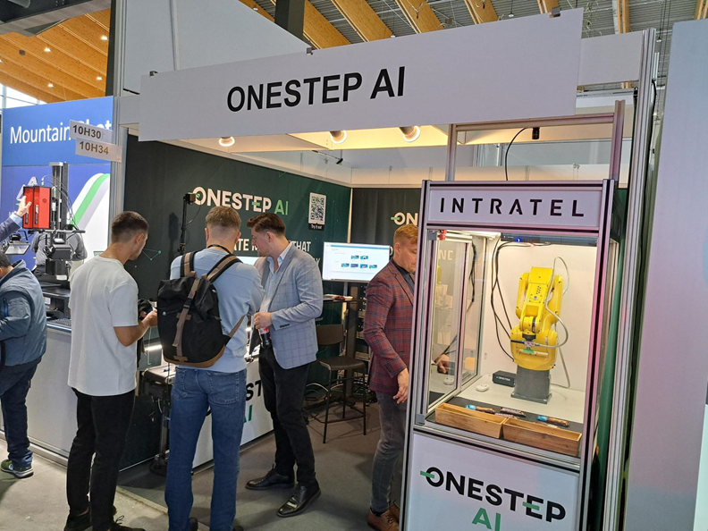 Pl One Step ONESTEP AI at Vision Stuttgart 2024: A Successful Showcase – Intratel ...